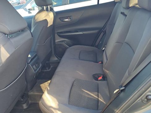 Used 2024 Toyota Venza LE AWD/4WD image 6