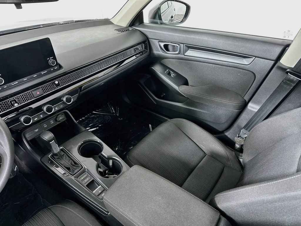 Used 2025 Honda Civic LX image 29