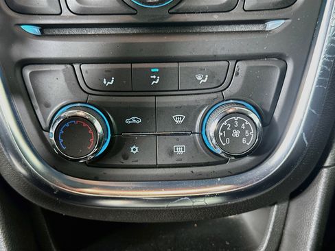 Used 2015 Buick Encore FWD image 22