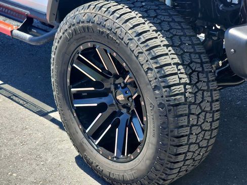 Used 2021 Jeep Wrangler Rubicon AWD/4WD image 12