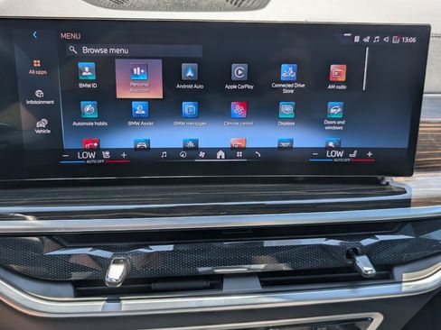 Used 2024 BMW X6 xDrive40i w/ Premium Package image 33