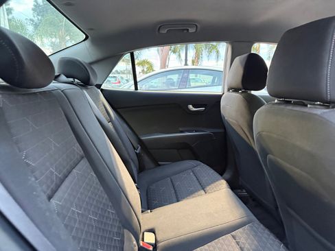Used 2021 Kia Rio S image 17