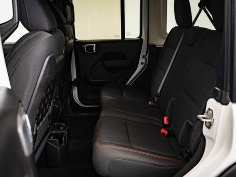 Used 2021 Jeep Wrangler Unlimited Rubicon image 29