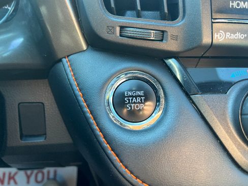 Used 2018 Toyota RAV4 SE w/ Power Extra Value Package image 38