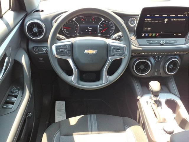 New 2026 Chevrolet Blazer LT w/ Convenience Package FWD image 4