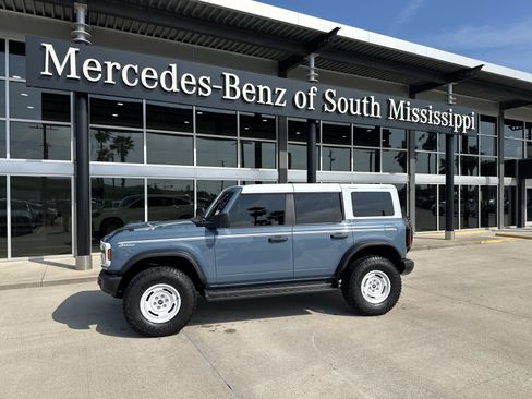 Used 2025 Ford Bronco Heritage Edition image 1