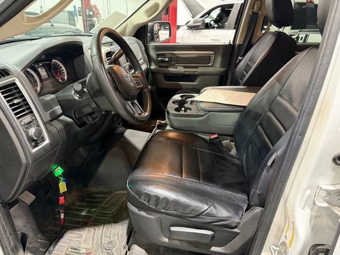 Used 2016 RAM 2500 SLT image 5