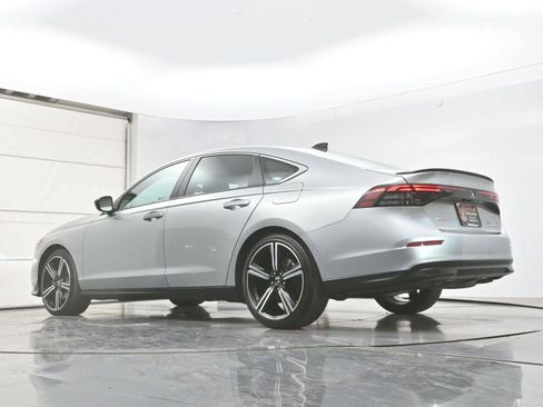 Used 2024 Honda Accord Sport image 33