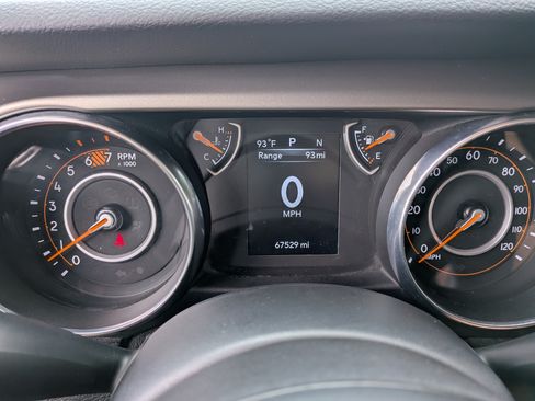 Used 2018 Jeep Wrangler Sport AWD/4WD image 24