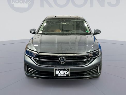 Used 2024 Volkswagen Jetta SEL image 11