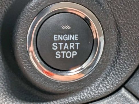 Used 2025 Subaru Outback Premium AWD/4WD image 38