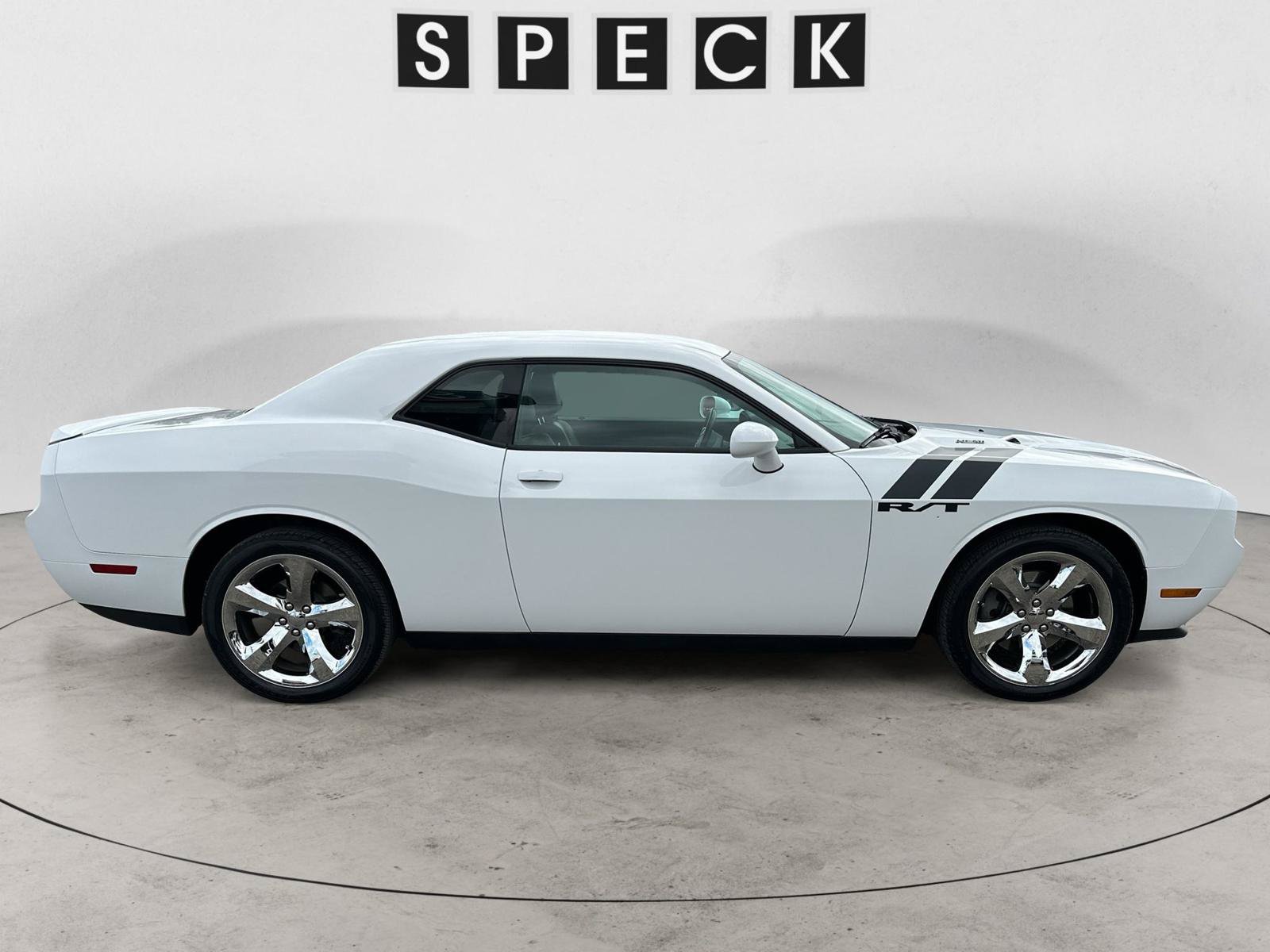 Used 2011 Dodge Challenger R/T RWD image 4