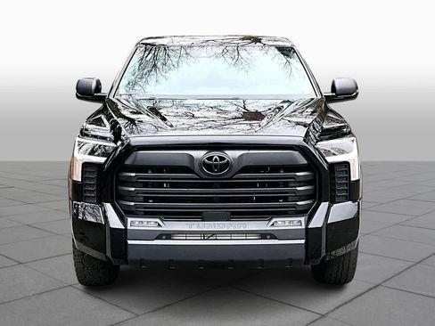 Used 2023 Toyota Tundra SR5 w/ SR5 Convenience Package image 4