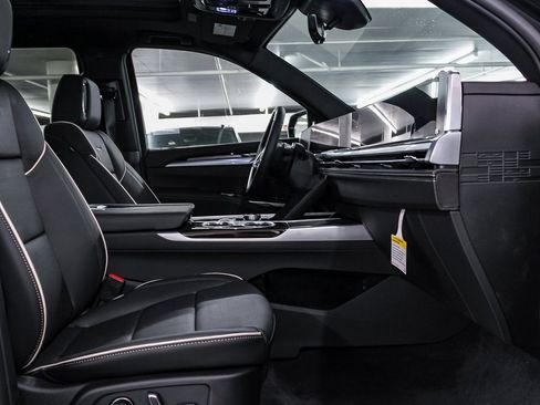 Used 2026 Cadillac Escalade Luxury image 19