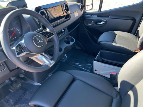 New 2026 Mercedes-Benz Sprinter 2500 image 15