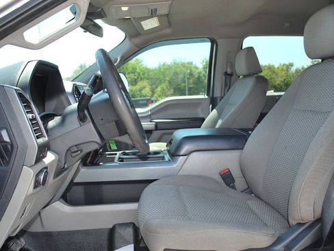 Used 2022 Ford F350 XLT w/ XLT Premium Package AWD/4WD image 24