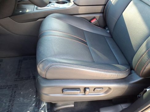 Used 2025 Honda Passport TrailSport image 17