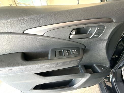 Used 2023 Honda Passport EX-L image 15