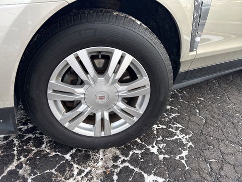 Used 2014 Cadillac SRX Luxury w/ Driver Awareness Package image 2