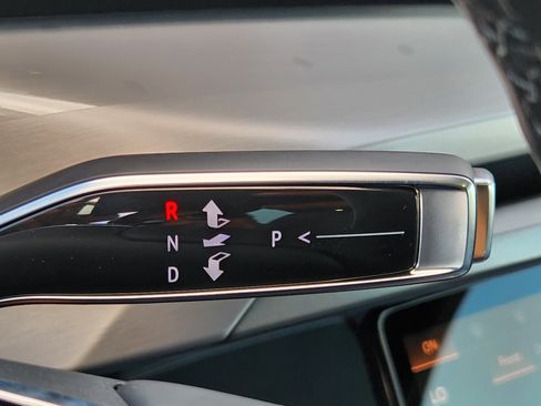 New 2026 Cadillac Vistiq Premium Luxury image 31