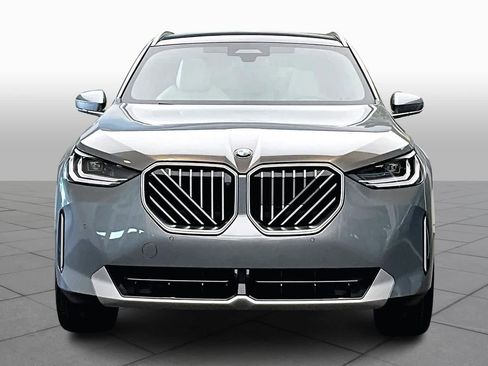 Used 2025 BMW X3 xDrive30i w/ Premium Package image 5