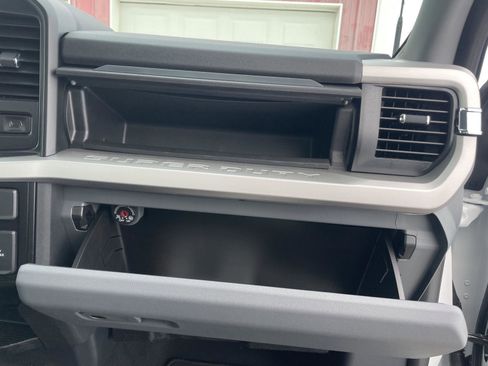 Used 2025 Ford F350 XLT image 26