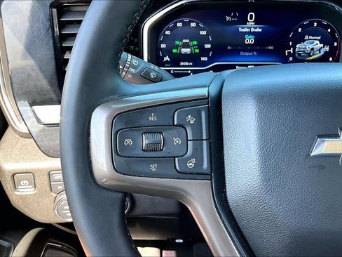 Used 2024 Chevrolet Silverado 2500 High Country AWD/4WD image 13