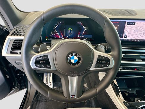 Used 2024 BMW X5 sDrive40i w/ M Sport Package RWD image 10