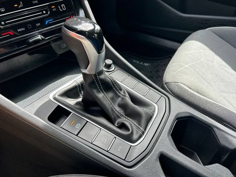 Certified 2026 Volkswagen Jetta Sport FWD image 35