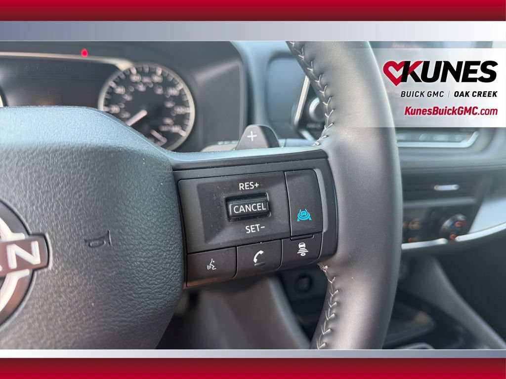 Used 2026 Nissan Rogue SV AWD/4WD image 18