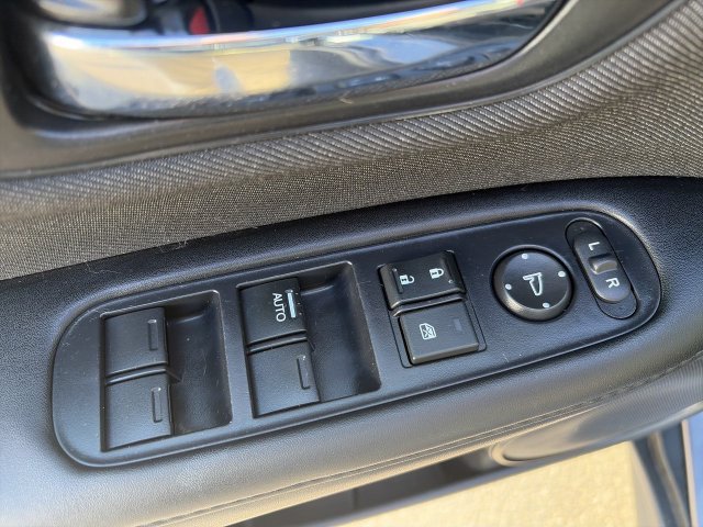 Used 2020 Honda HR-V LX image 13