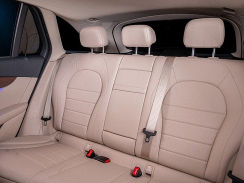 Certified 2022 Mercedes-Benz GLC 300 image 25