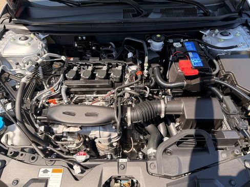 Used 2025 Honda Accord SE image 29