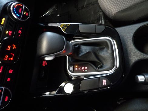 Used 2022 Kia Soul X-Line FWD image 31