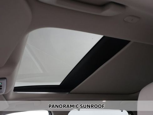 Used 2023 Nissan Rogue SL w/ SL Premium Package FWD image 4