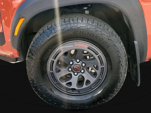 Used 2025 Nissan Frontier PRO-4X w/ Pro Premium Package AWD/4WD image 9