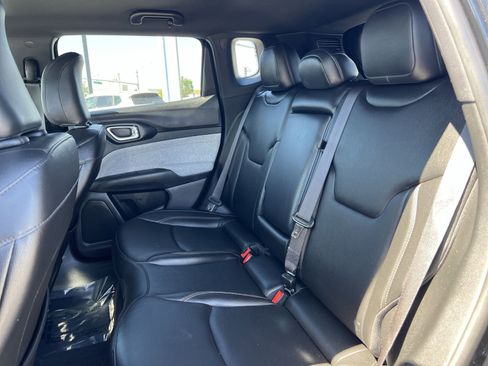 Used 2024 Jeep Compass Latitude AWD/4WD image 23