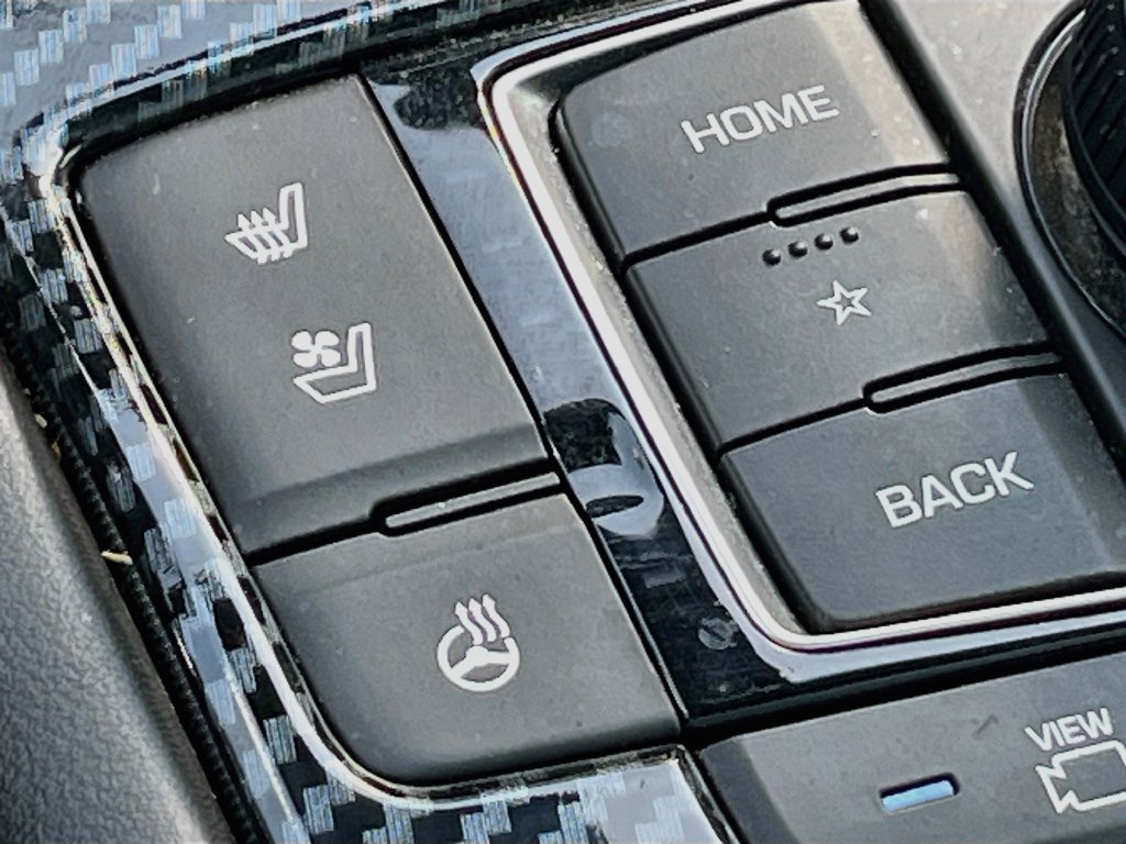 Used 2020 Genesis G80 3.3T Sport RWD image 21