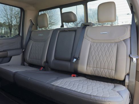 Used 2026 Ford F250 Platinum w/ Platinum Plus Package image 9