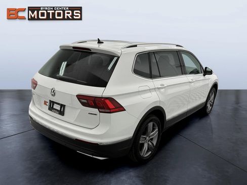 Used 2021 Volkswagen Tiguan SEL w/ 2-Row Tiguan MDO Package image 6