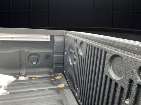 New 2026 Nissan Frontier PRO-4X w/ Pro-4x Convenience Package image 40