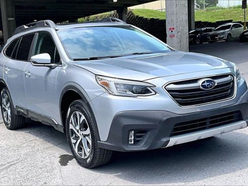 Used 2022 Subaru Outback Limited AWD/4WD image 19