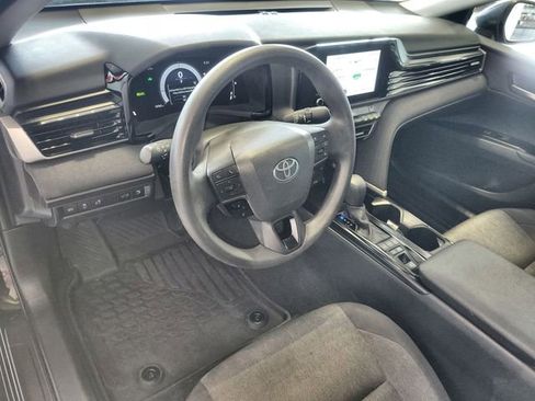 Used 2025 Toyota Camry LE FWD image 14