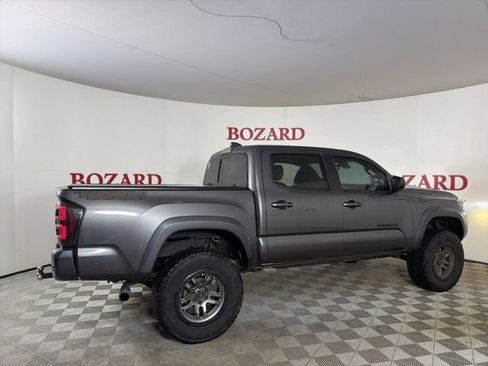 Used 2021 Toyota Tacoma TRD Sport RWD image 9