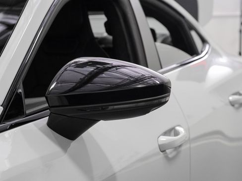 Used 2024 Audi e-tron GT Prestige image 42