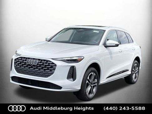 Used 2025 Audi Q5 Premium Plus w/ Premium Plus image 3