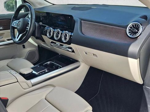 Certified 2023 Mercedes-Benz GLA 250 image 21