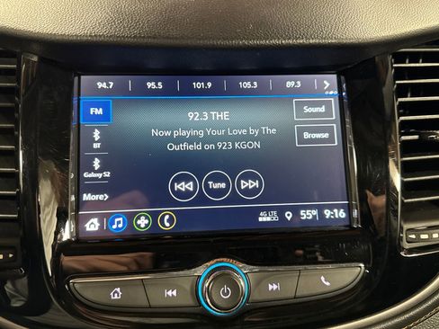 Used 2018 Chevrolet Trax LT w/ LT Convenience Package FWD image 21