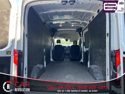 Used 2022 Ford Transit 250 Medium Roof AWD w/ Load Area Protection Package image 12
