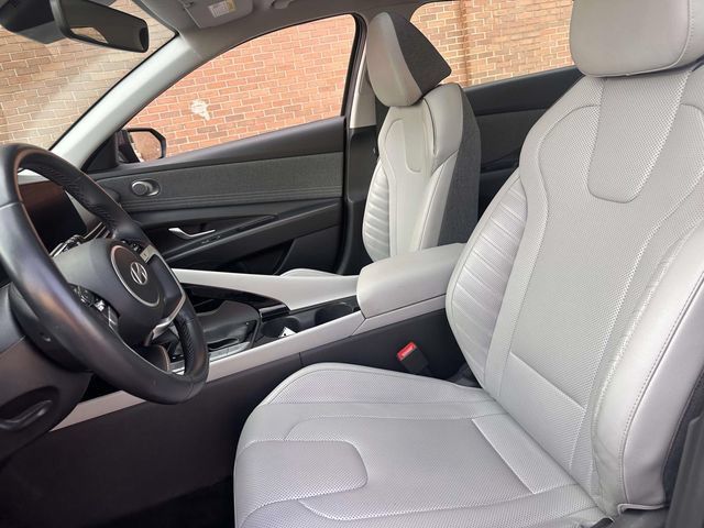Used 2024 Hyundai Elantra Limited FWD image 19